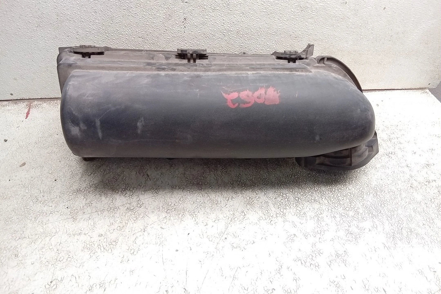 Pre-owned 2007 mini cooper 1.6l air cleaner oem (good)