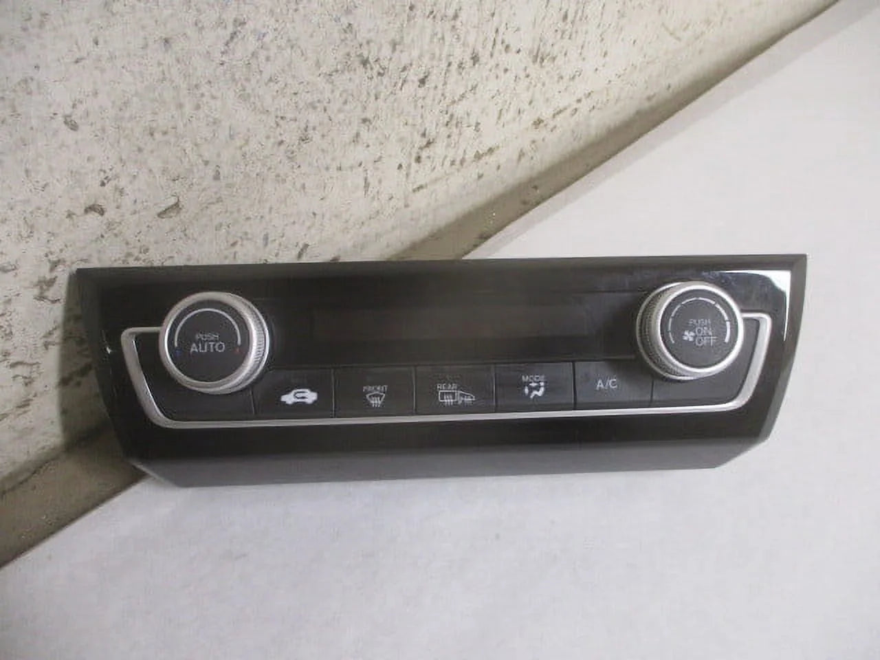 Pre-owned 19 20 21 honda insight automatic climate ac heater temperature control oem lkq (good)