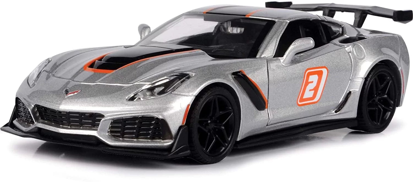 Diecast car w/trailer - 2019 chevy corvette zr1 #2, silver - motor max 73785sv - 1/24 scale diecast model toy car