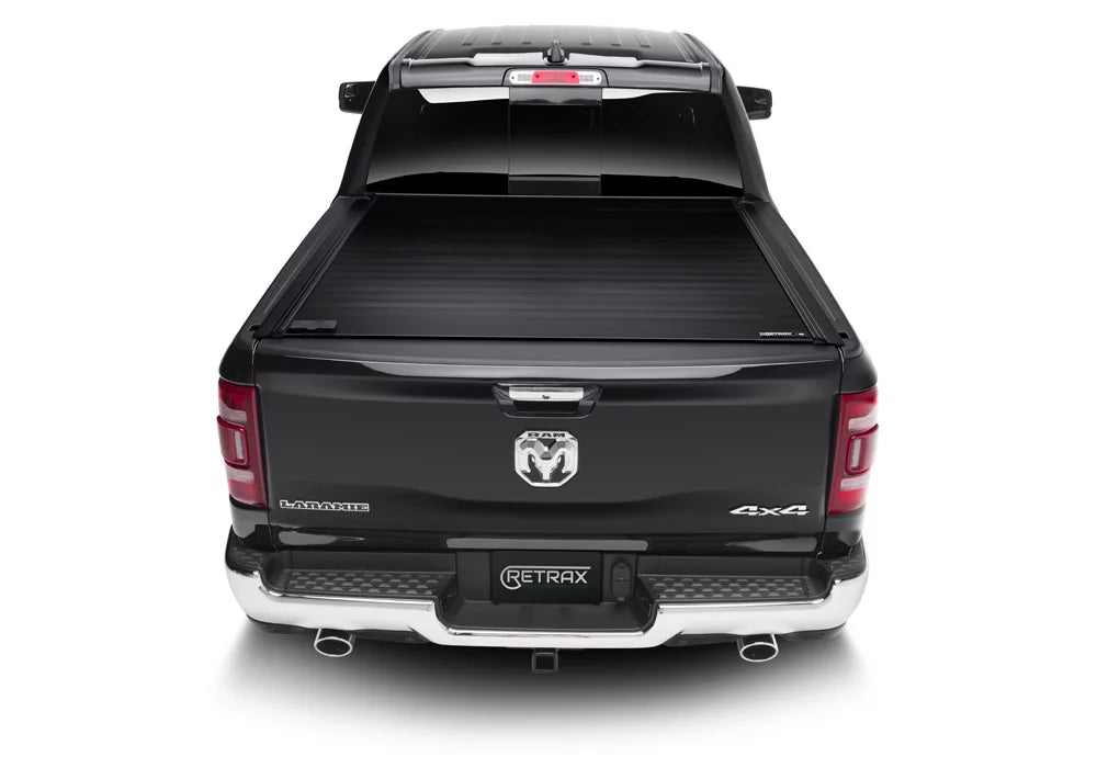 Retrax by realtruck mx retractable truck bed tonneau cover | 80231 | compatible with select 2009-2018, 2019-20 classic dodge ram 1500 5' 7" bed (67.4")