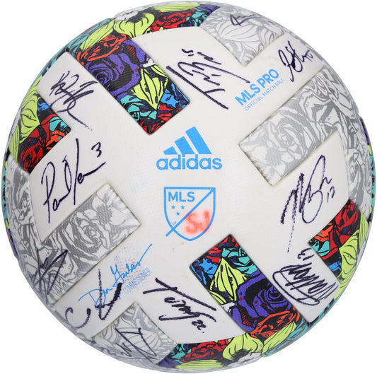 San jose earthquakes match-used soccer ball from the 2022 mls season with 25 signatures - ba88054 - fanatics authentic certified