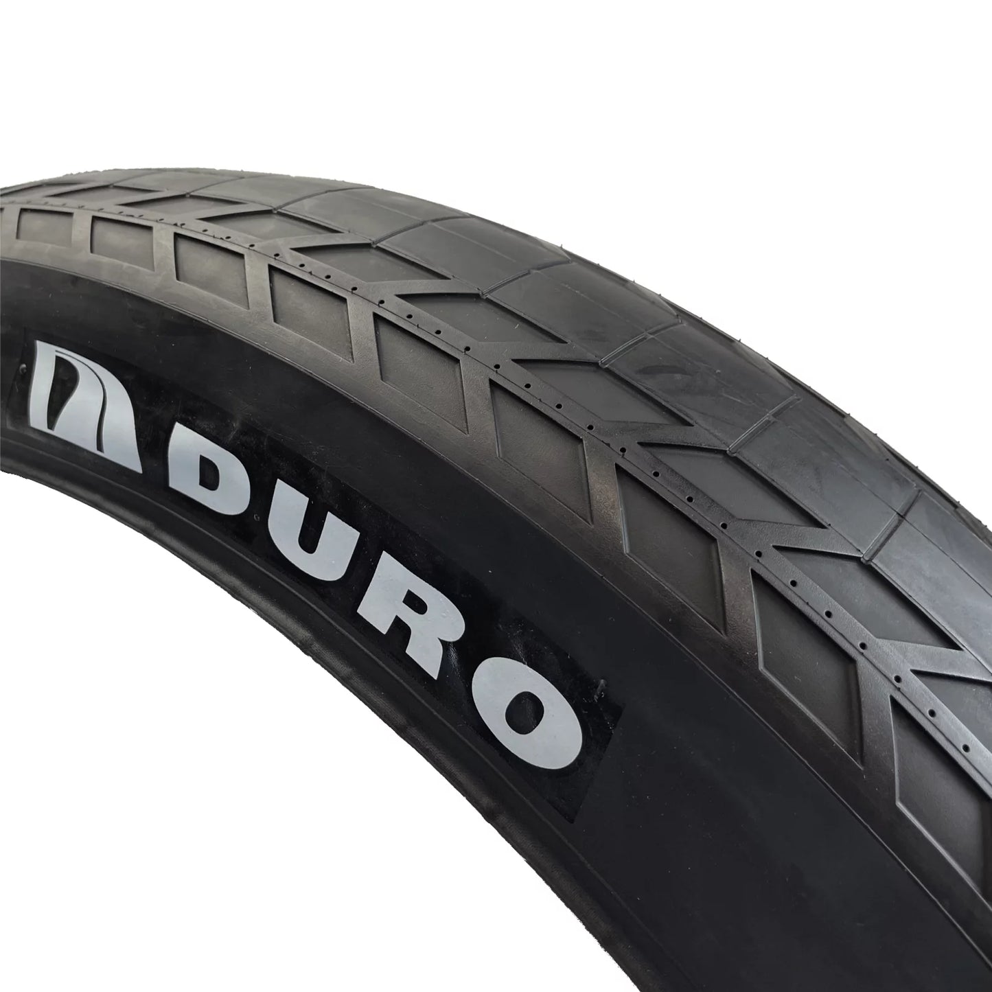 Two duro 26x4.0 fleetwood semi-slick street bike tires with folding beads 24x4