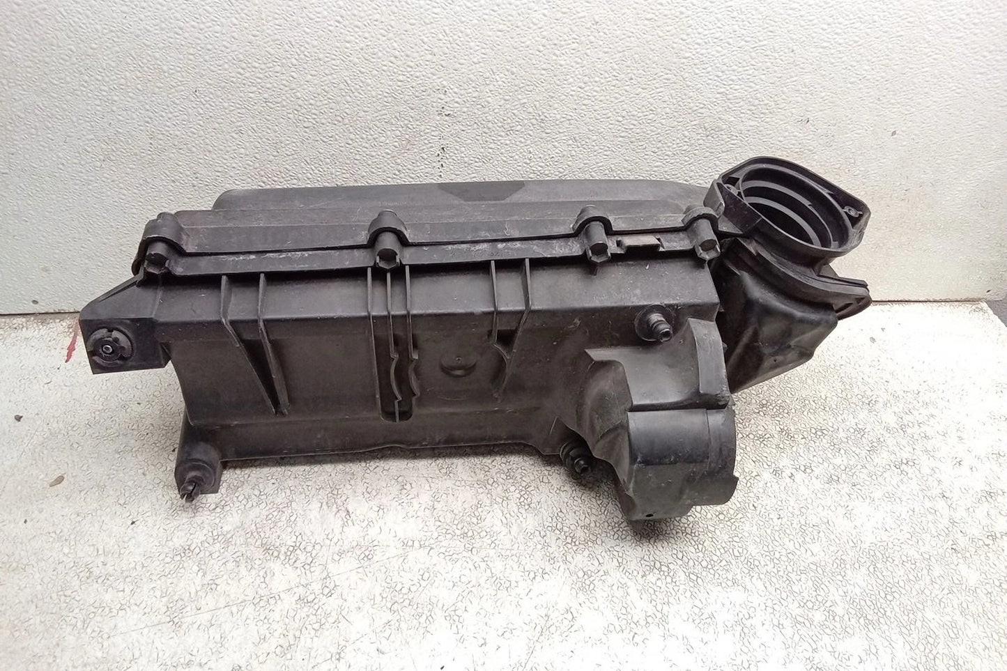 Pre-owned 2007 mini cooper 1.6l air cleaner oem (good)