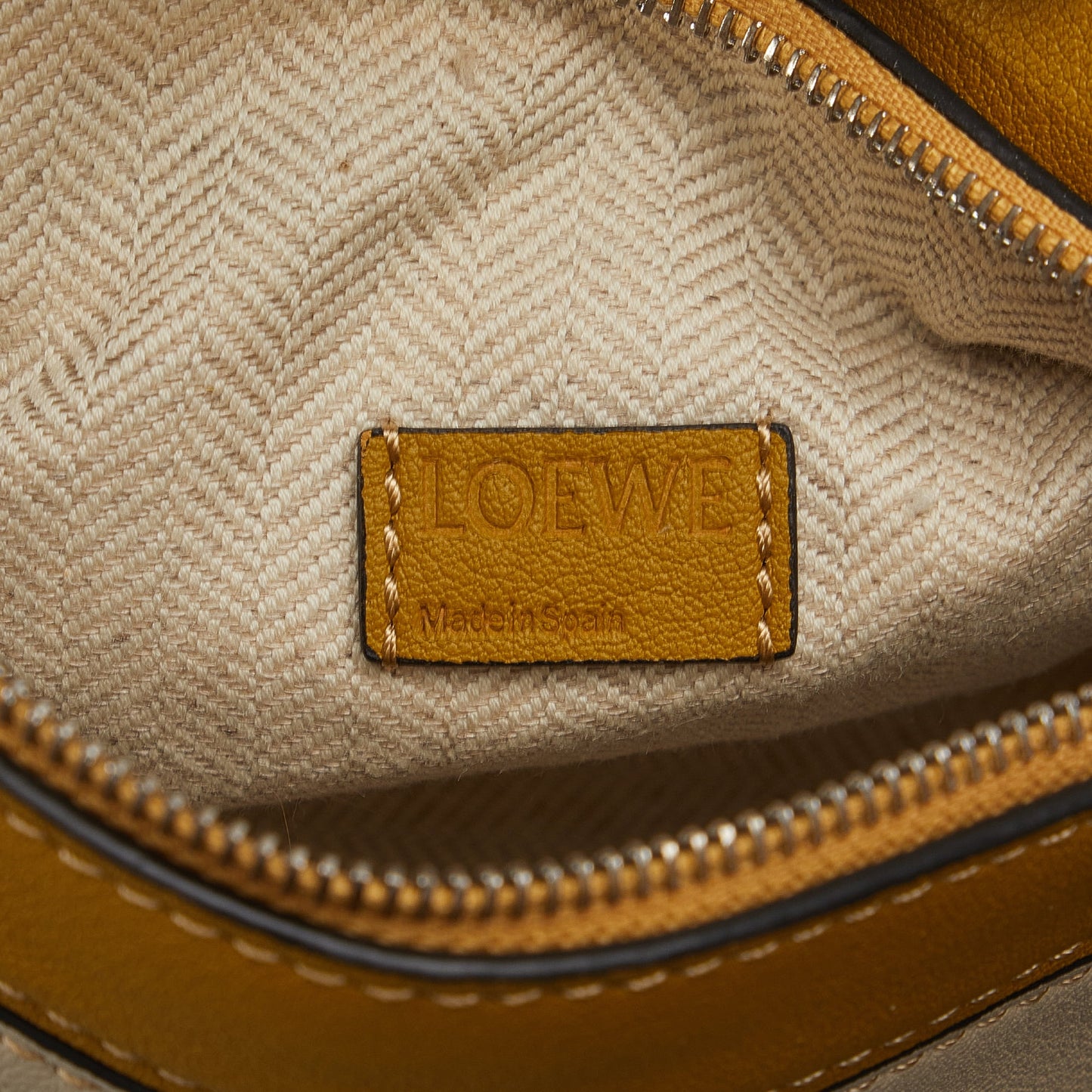 Pre-owned authenticated loewe mini puzzle satchel calf leather yellow unisex (good)