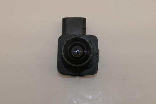 Pre-owned 2018-2020 ford fusion rear view back up camera oem (good)