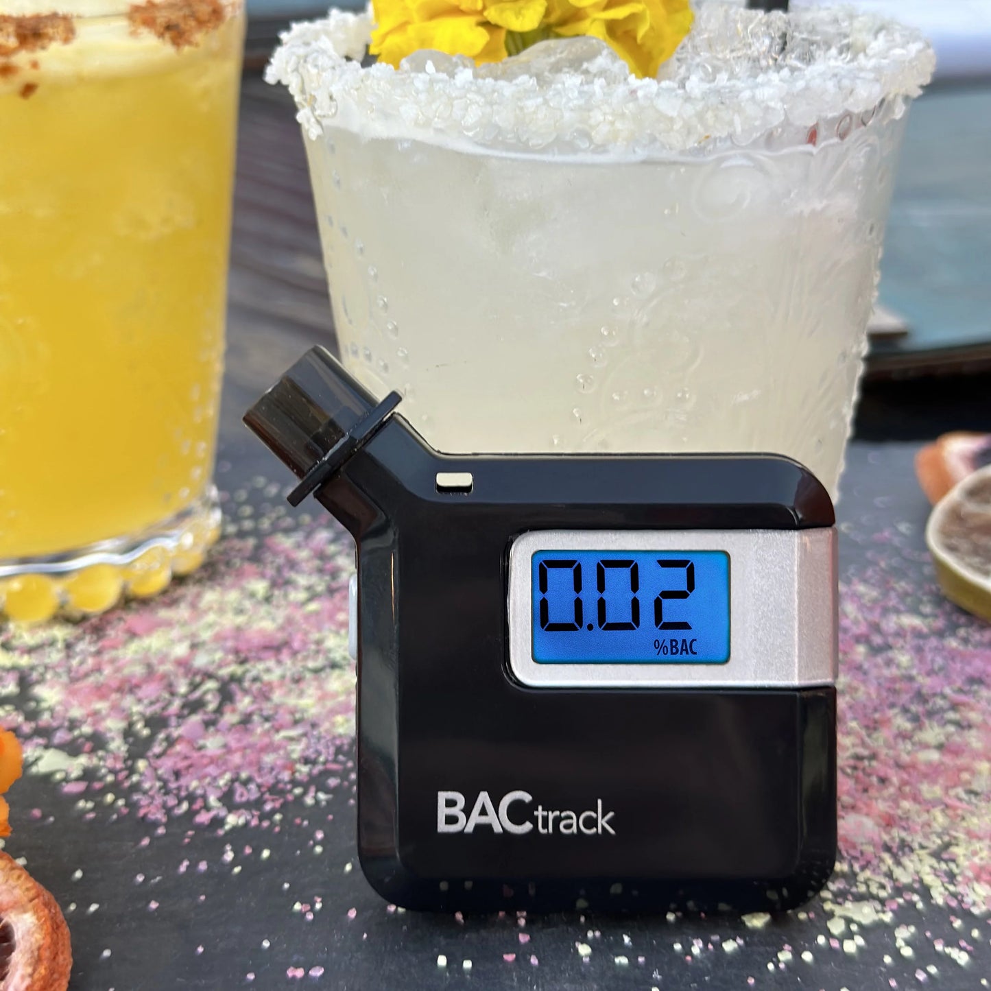 Bactrack t40 breath alcohol detector