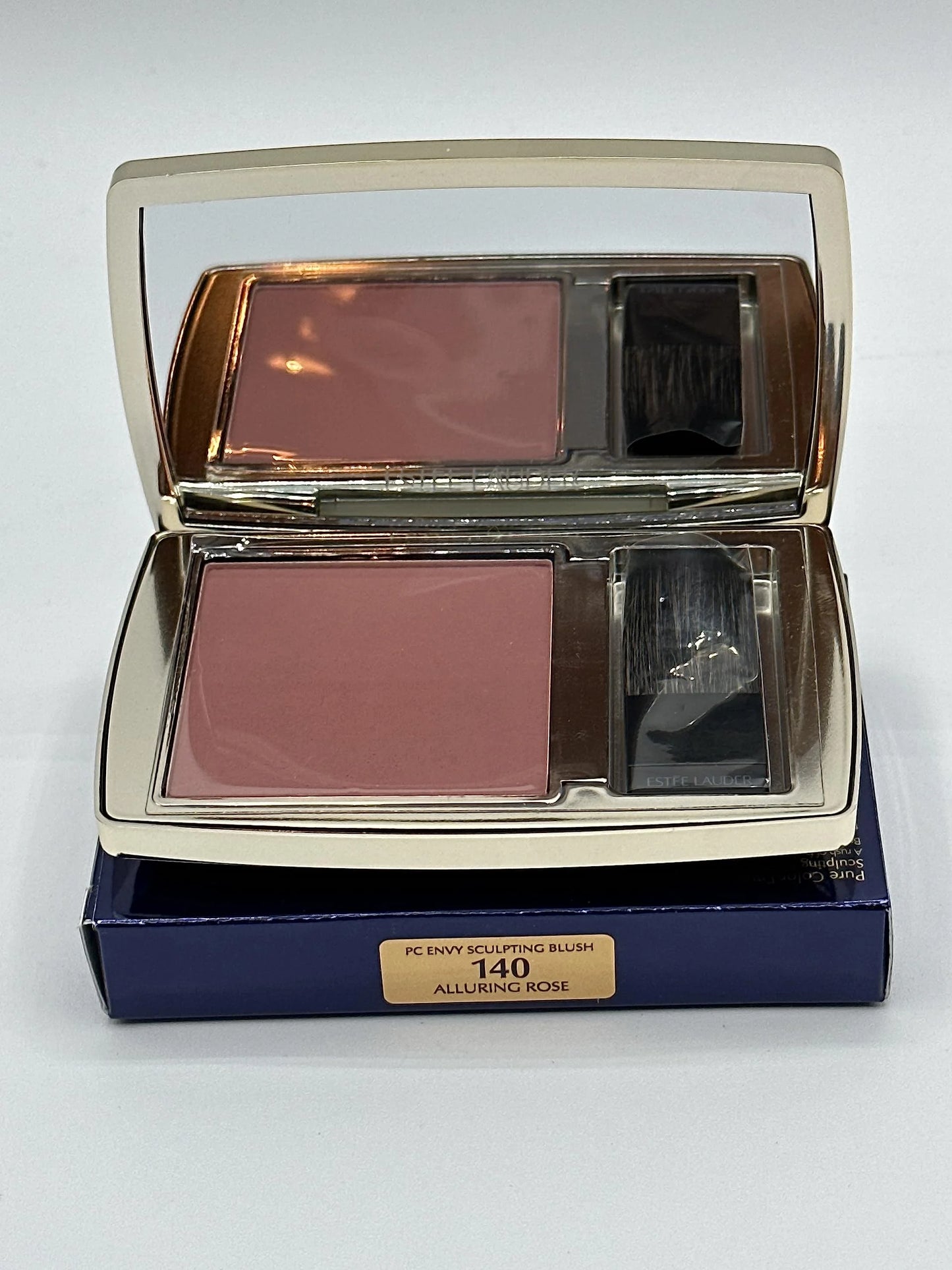 Pure color envy sculpting blush (alluring rose)